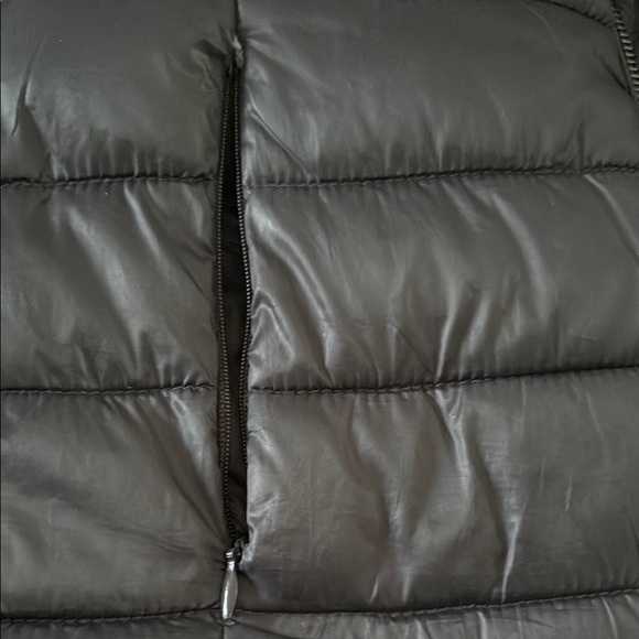 Girls Black Puffer Jacket - Picture 4 of 4